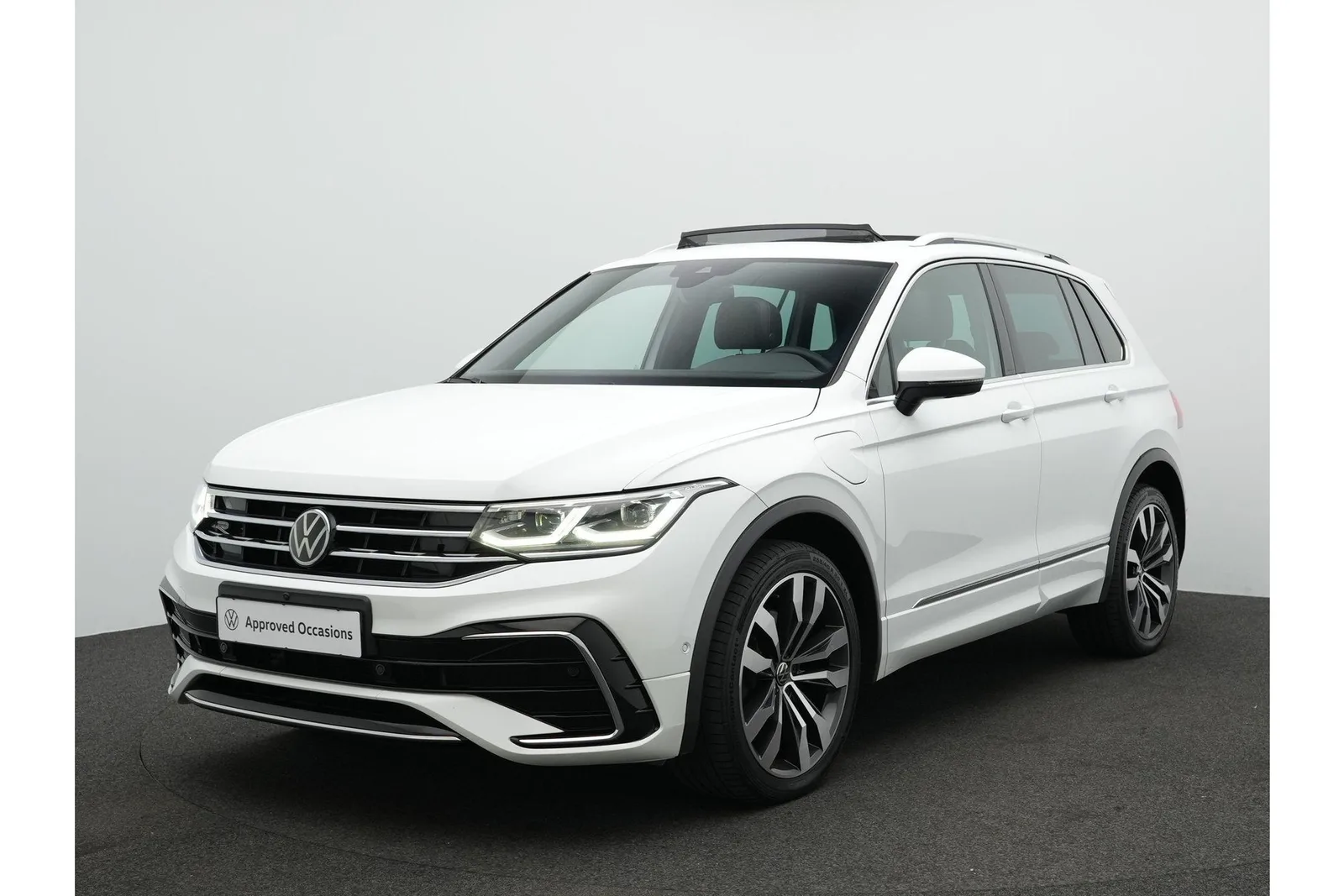 Volkswagen Tiguan (2022) — foto 1