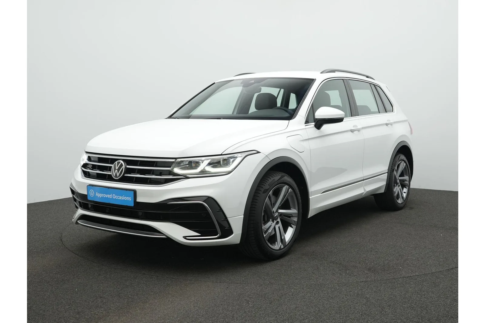 Volkswagen Tiguan (2022) — foto 1