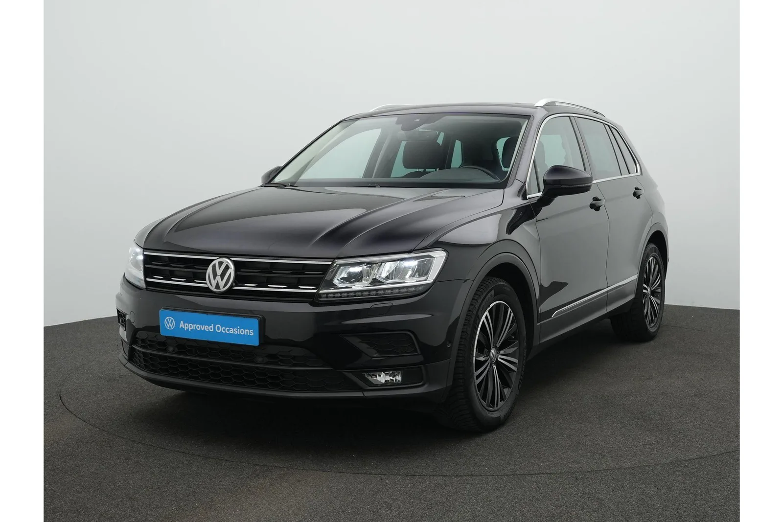 Volkswagen Tiguan (2019) — foto 1