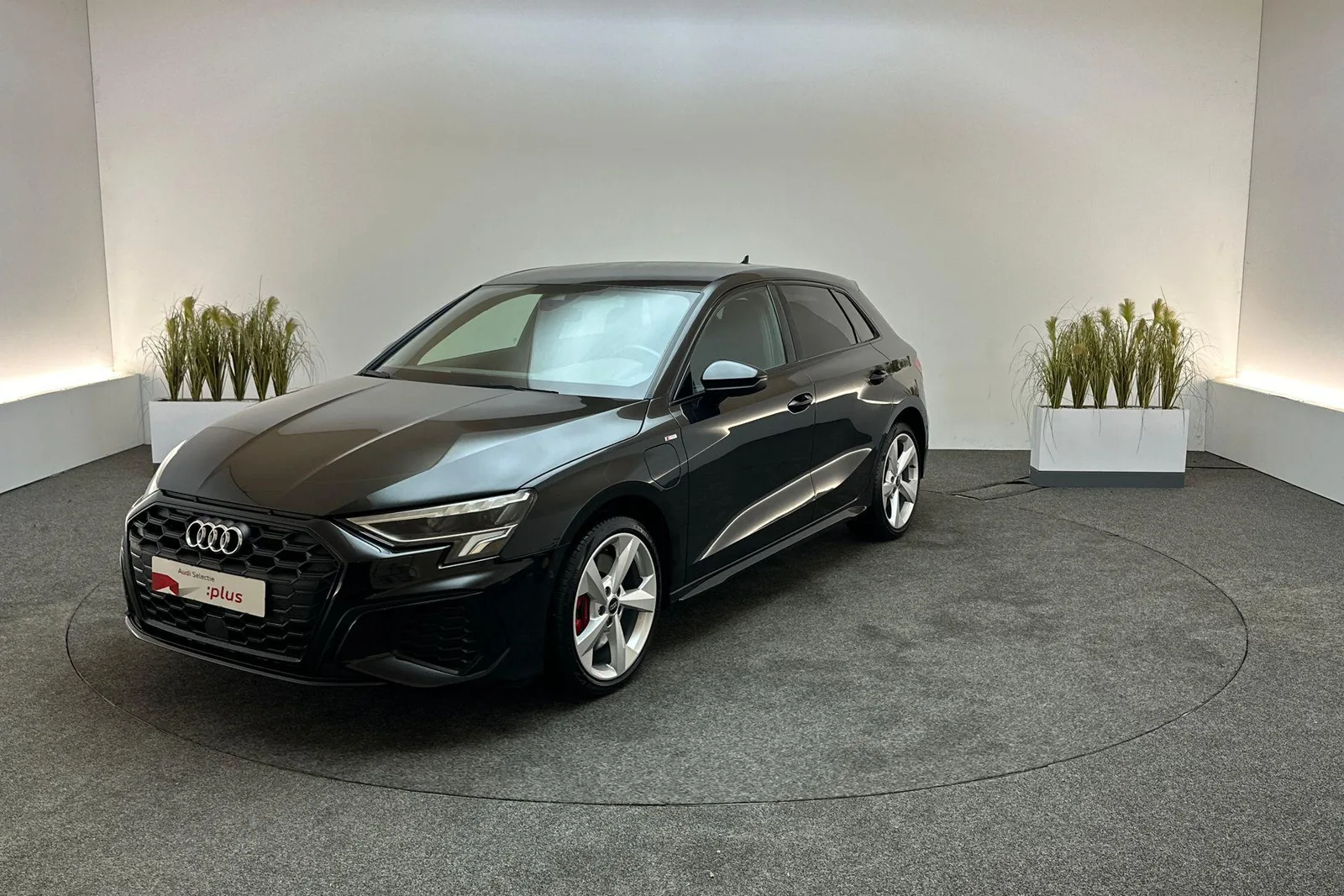 Audi A3 (2023) — foto 1