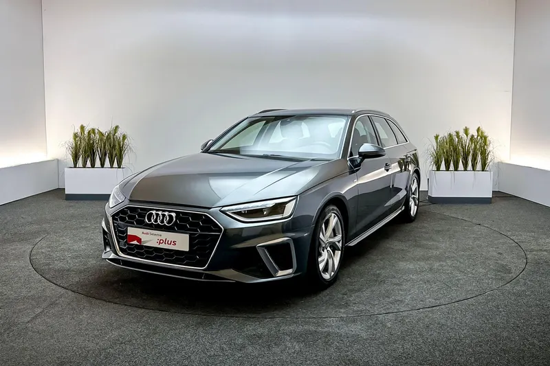 Audi A4 (2022)
