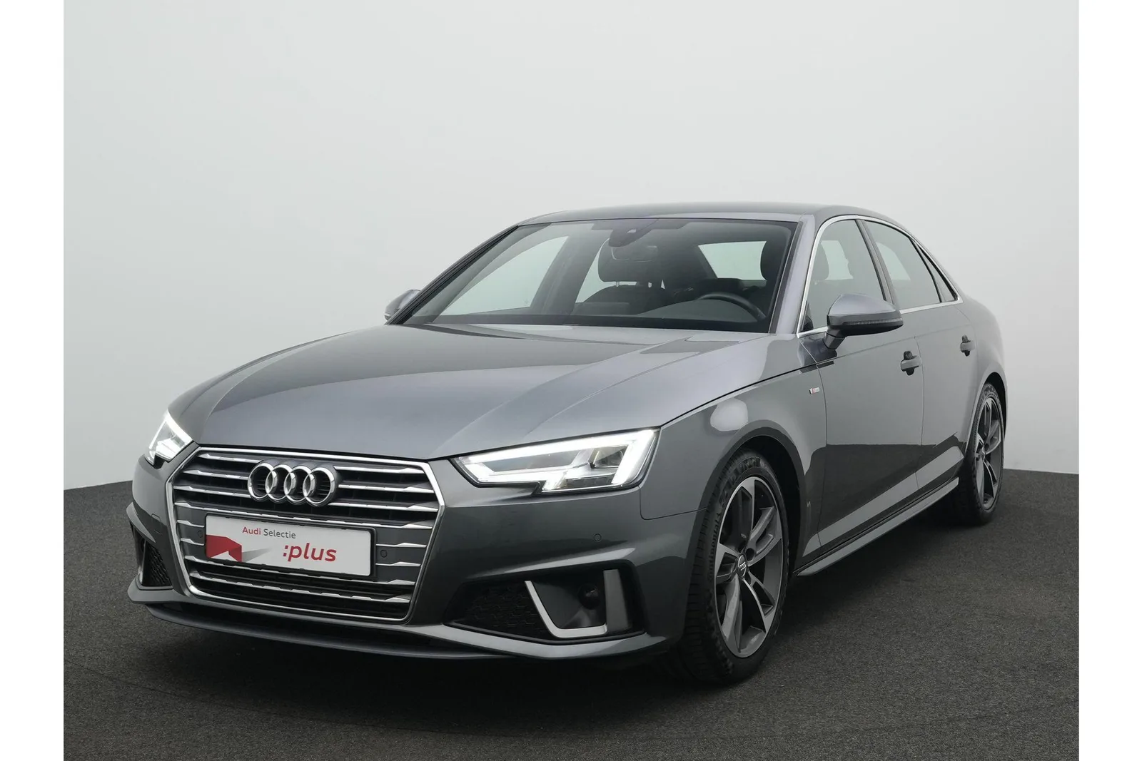 Audi A4 (2019) — foto 1