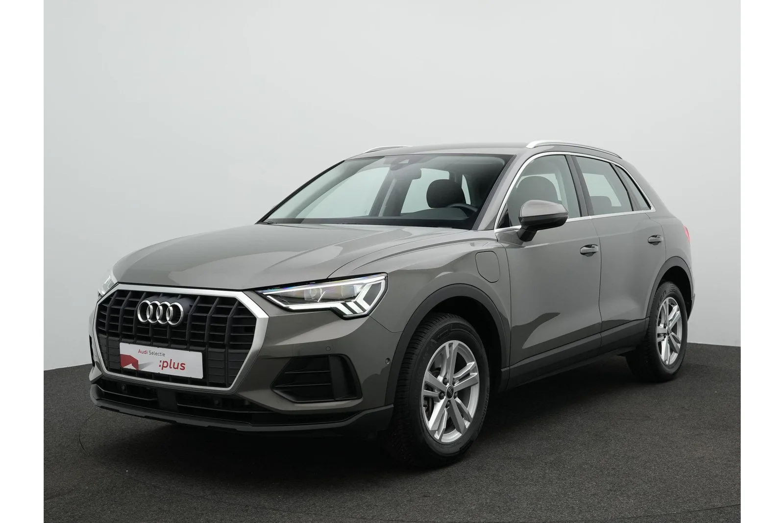 Audi Q3 (2024) — foto 1