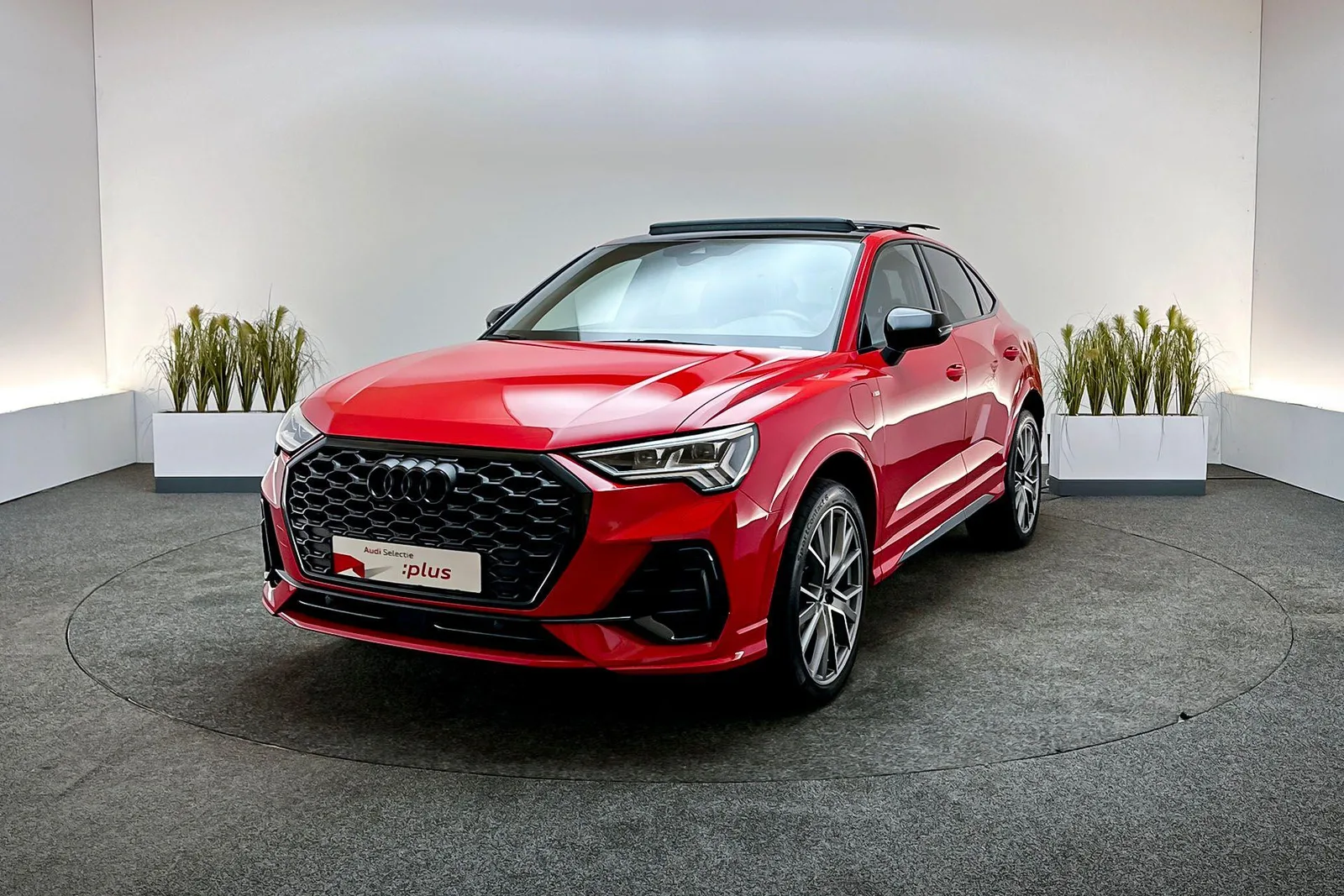 Audi Q3 (2024) — foto 1