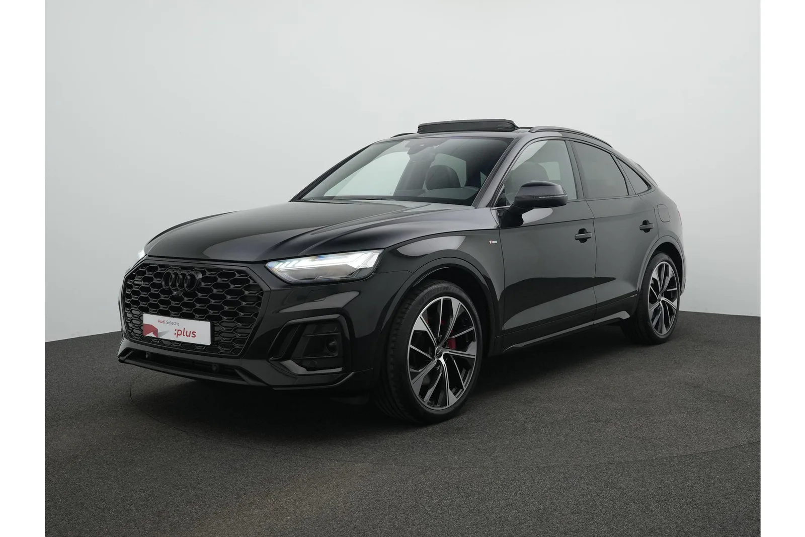 Audi Q5 Sportback (2023) — foto 1