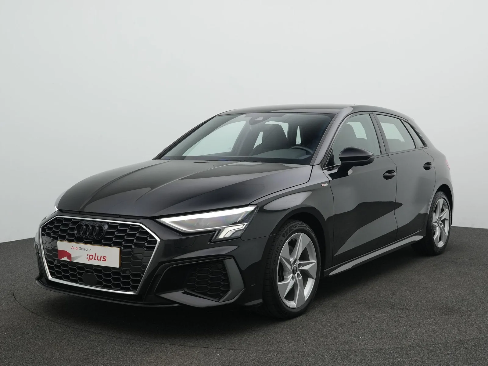 Audi A3 (2021) — foto 1