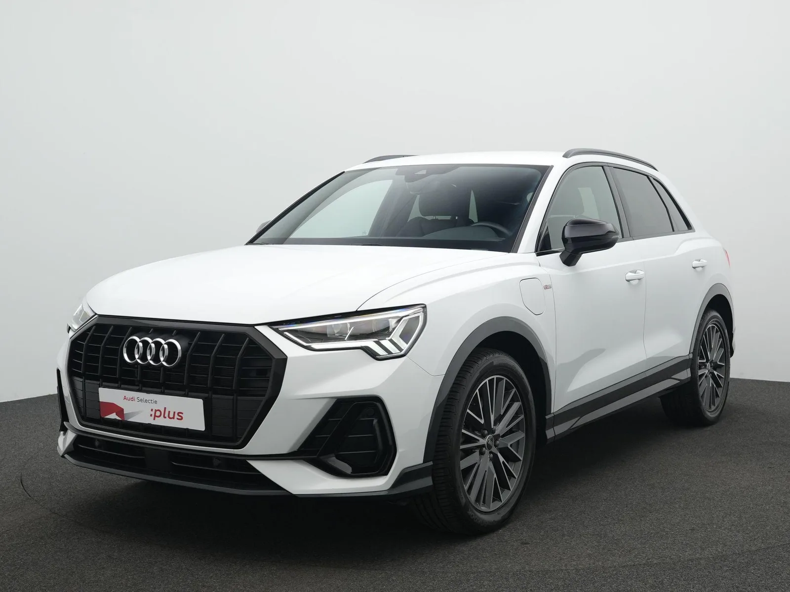 Audi Q3 (2022) — foto 1