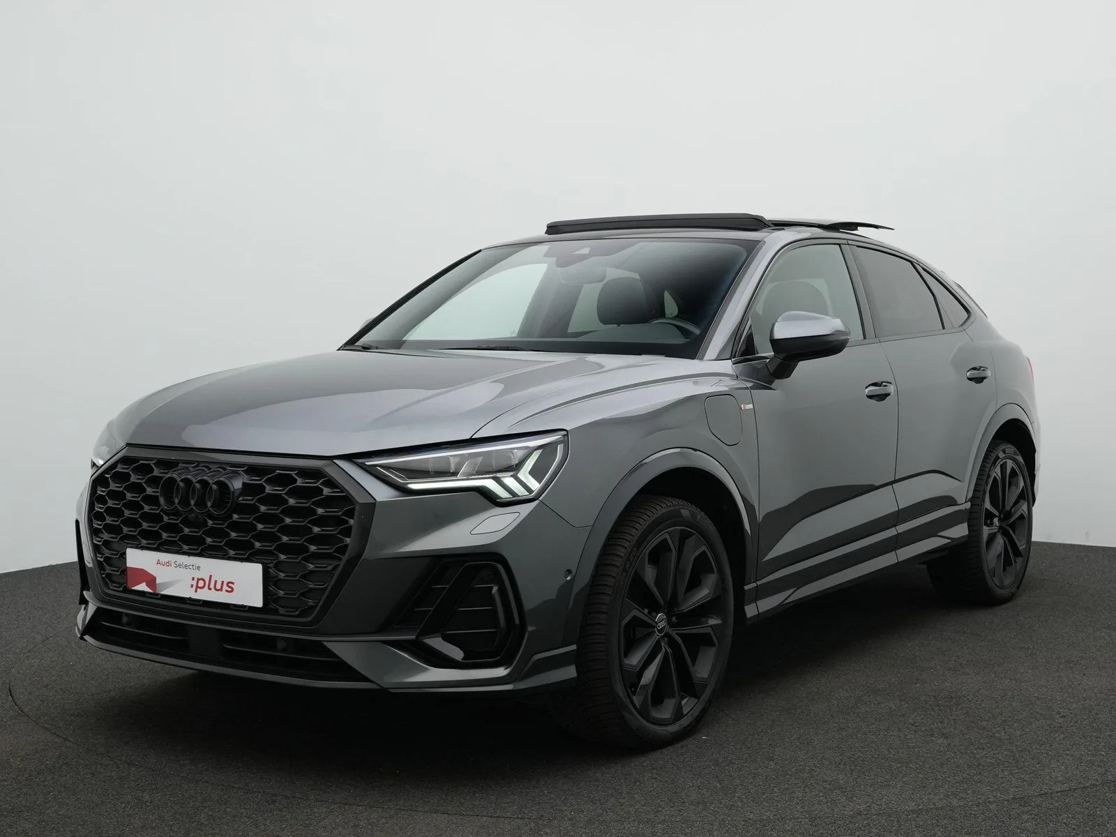 Audi Q3 (2021) — foto 1