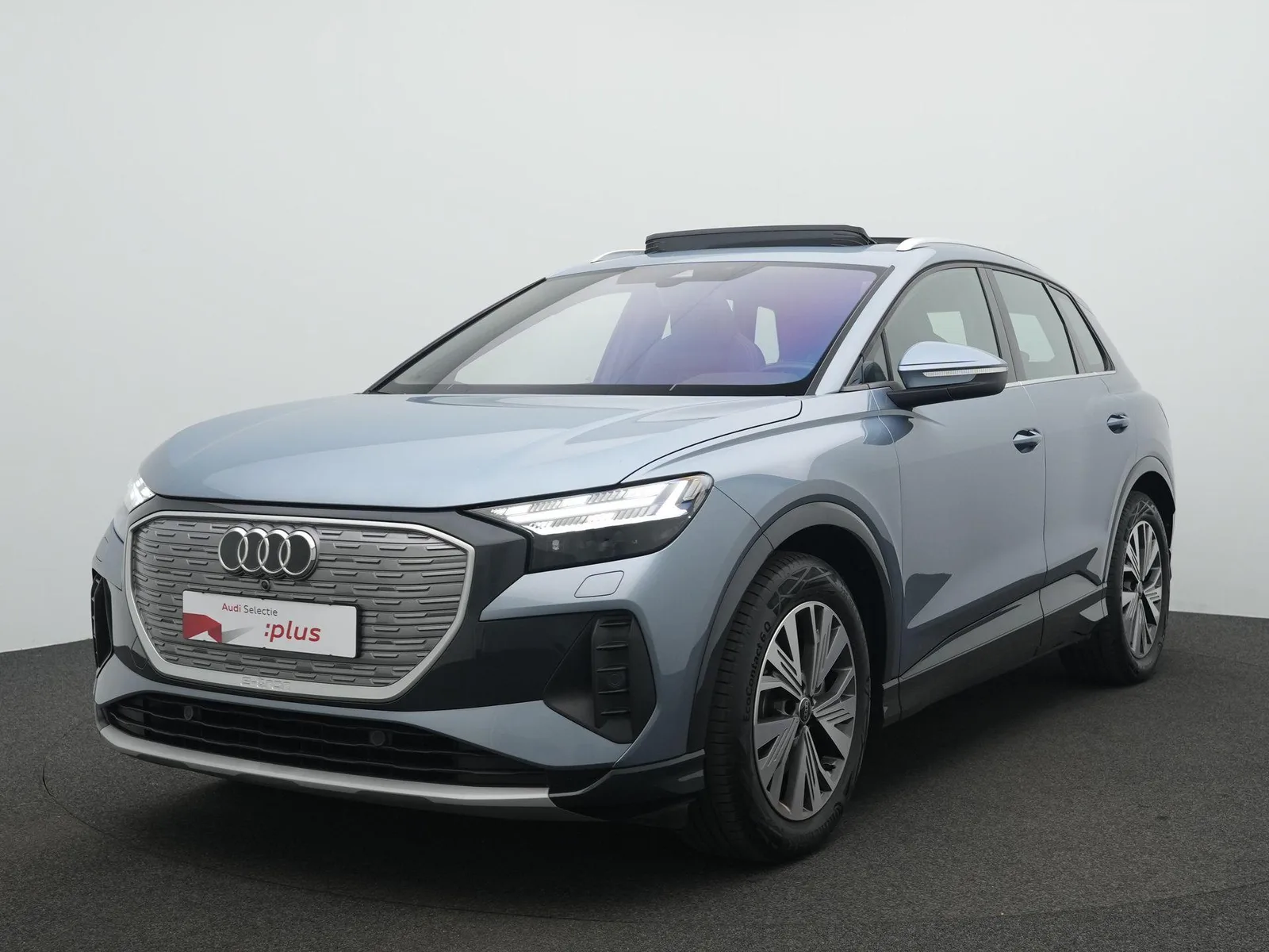 Audi Q4 e-tron (2023) — foto 1