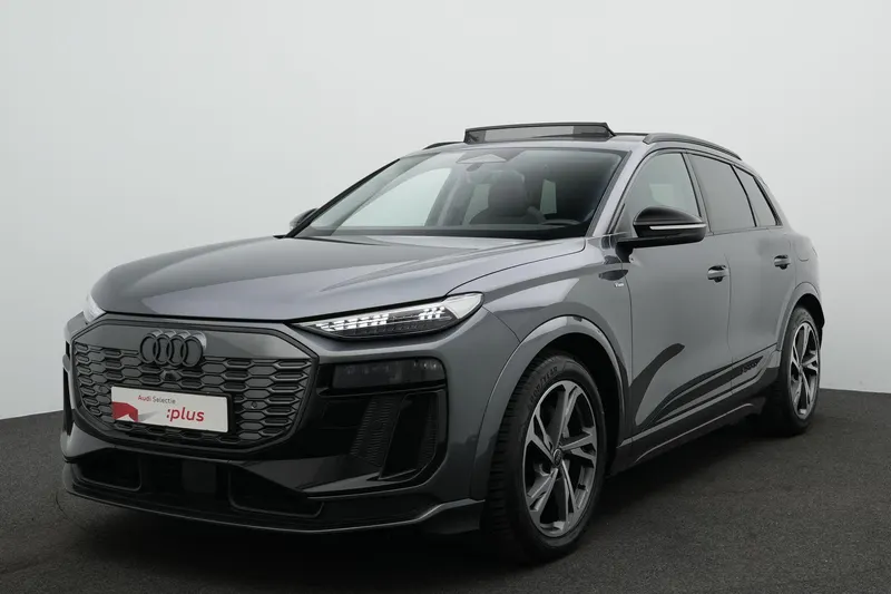 Audi Q6 e-tron (2025)
