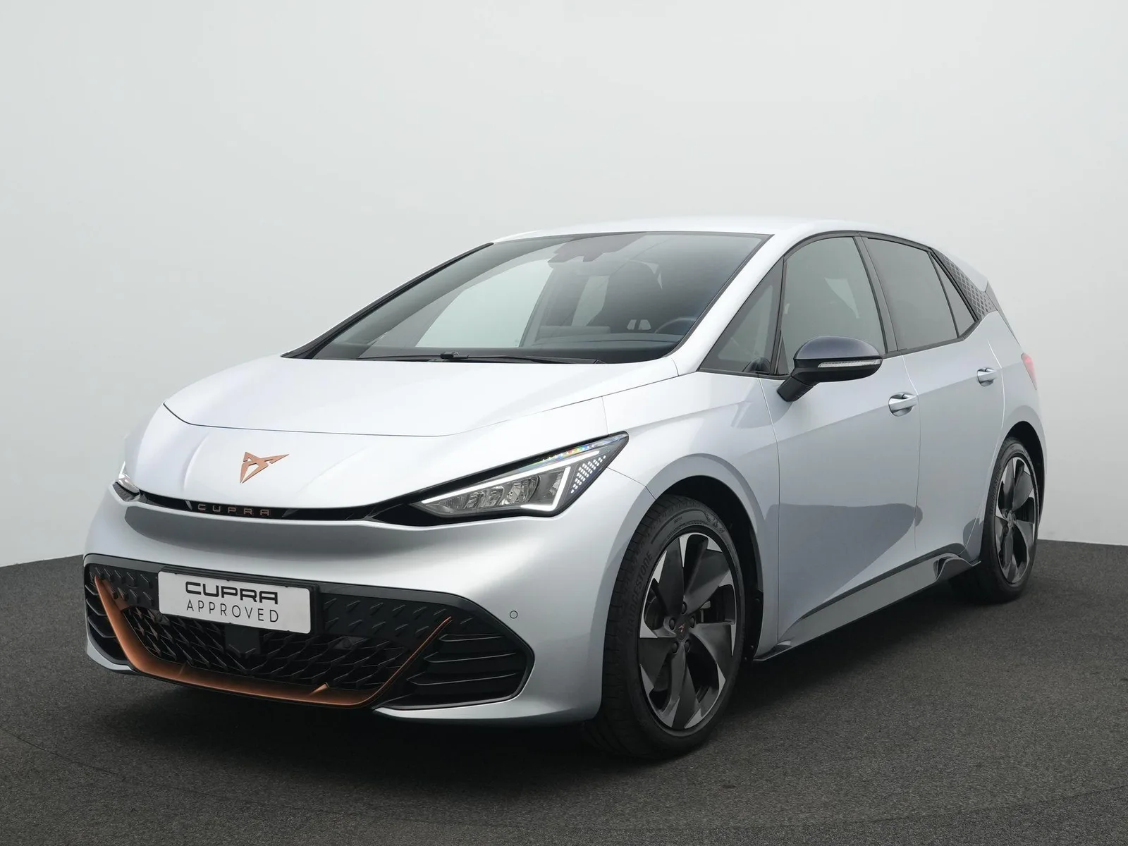 CUPRA Born (2024) — foto 1
