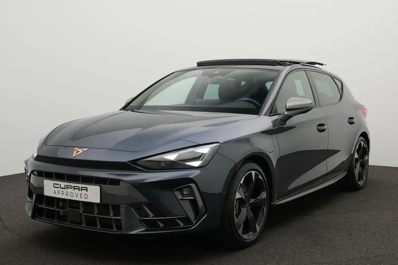 CUPRA Leon (2025)