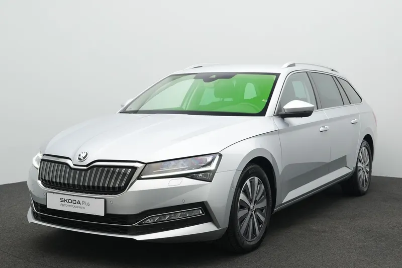 Škoda Superb (2023)