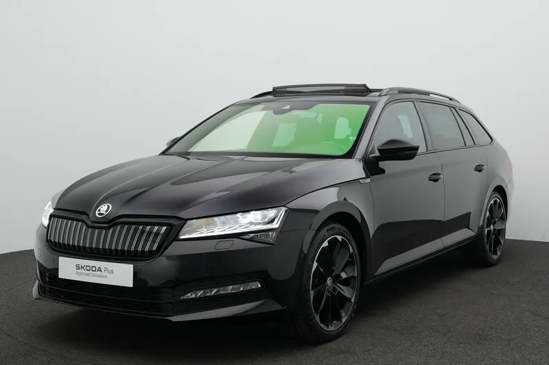Škoda Superb (2023)