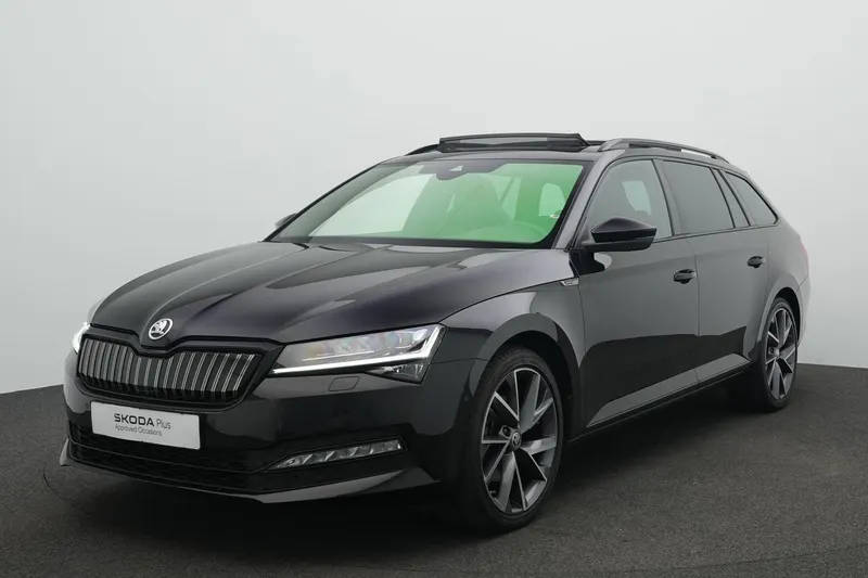 Škoda Superb (2023)