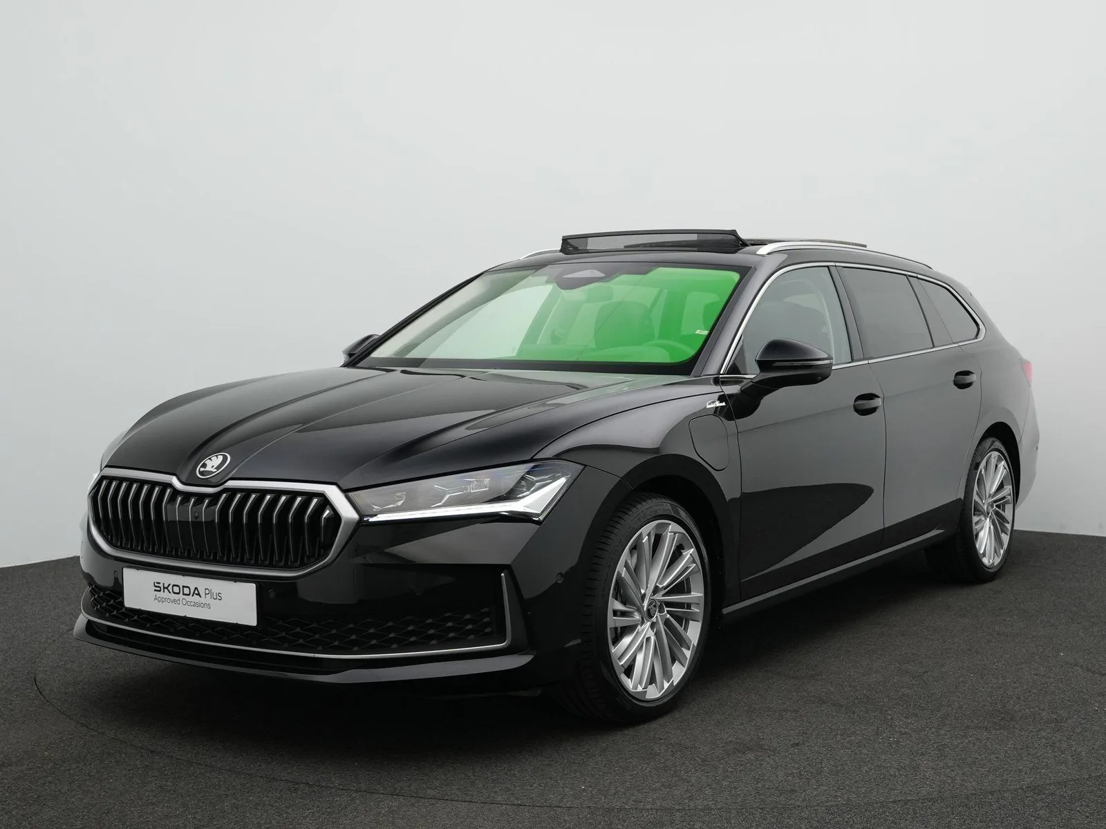 Škoda Superb (2025) — foto 1