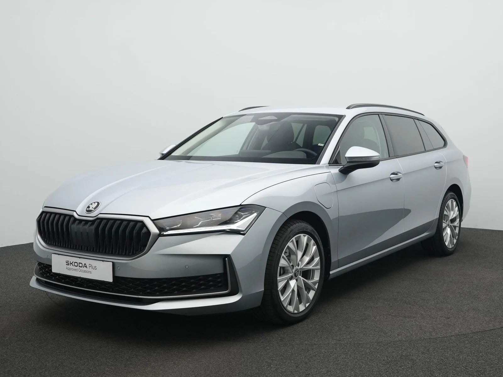 Škoda Superb (2025) — foto 1