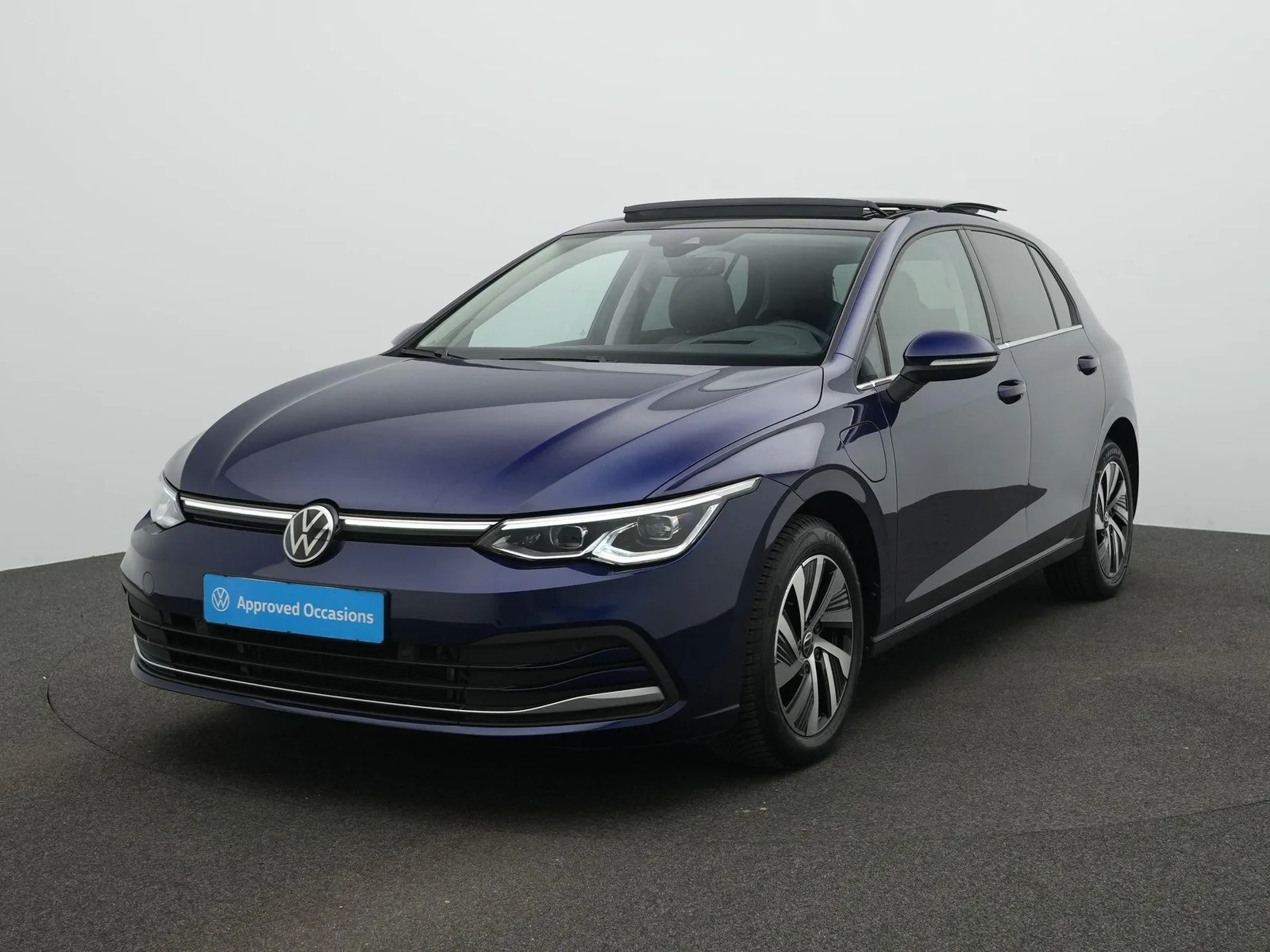 Volkswagen Golf (2022) — foto 1