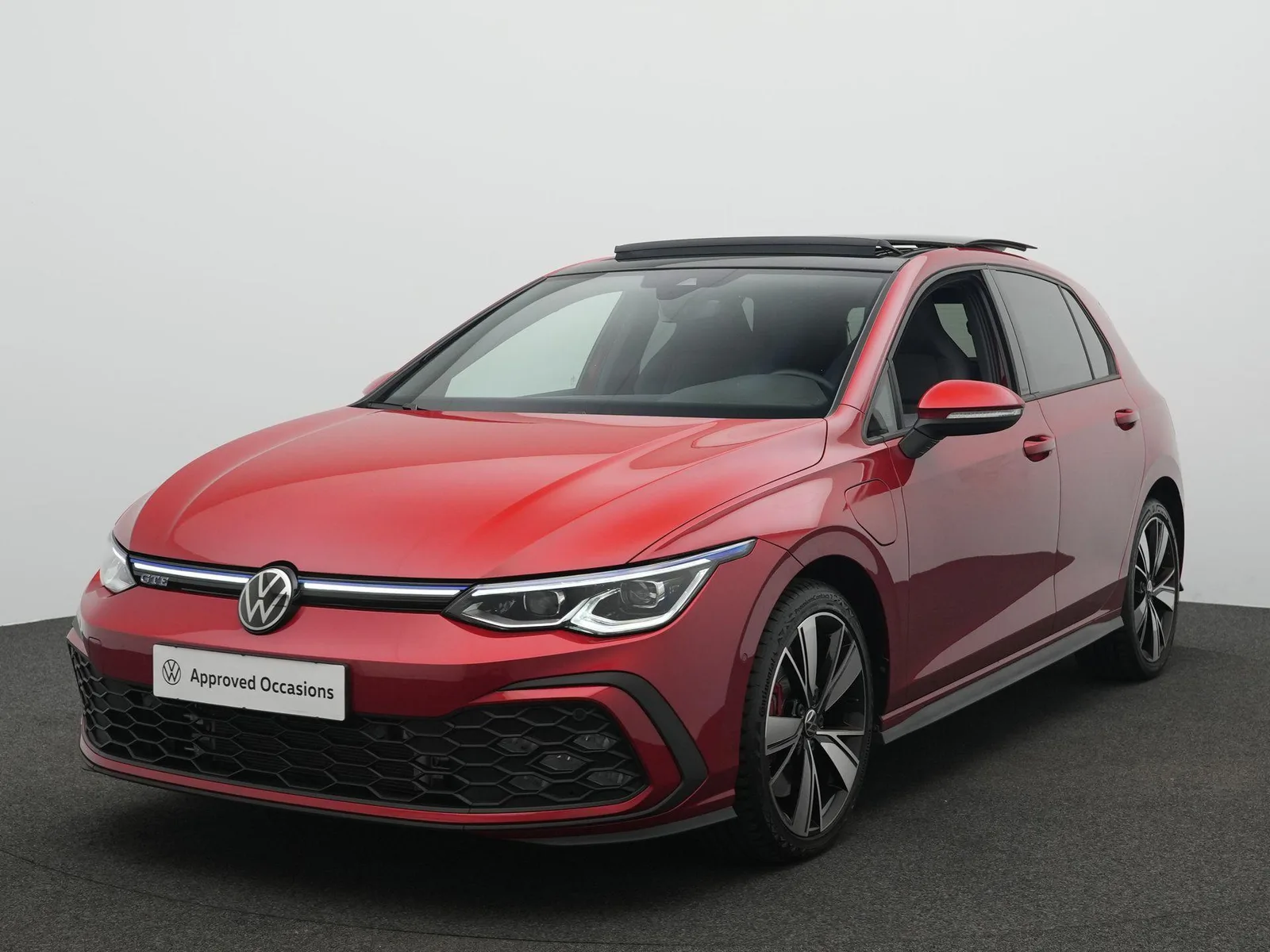 Volkswagen Golf (2023) — foto 1