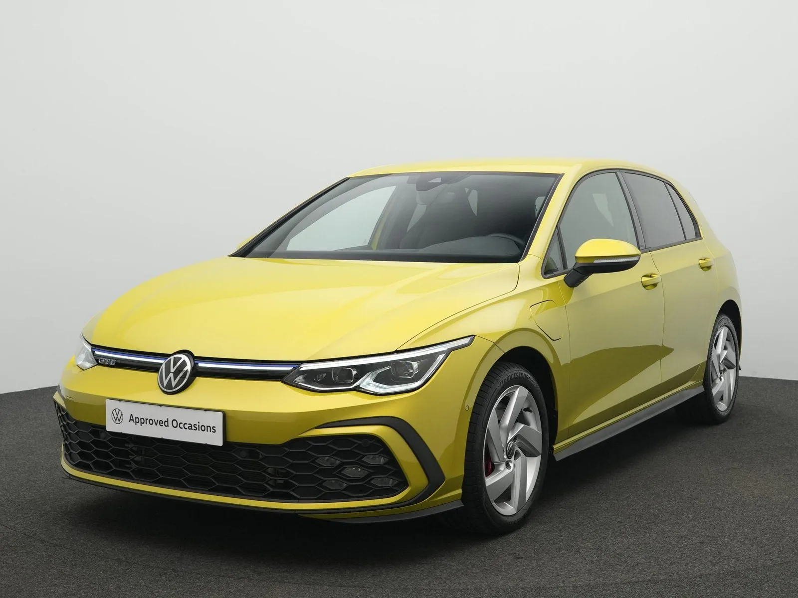 Volkswagen Golf (2021) — foto 1