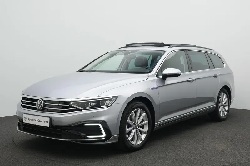 Volkswagen Passat (2023)
