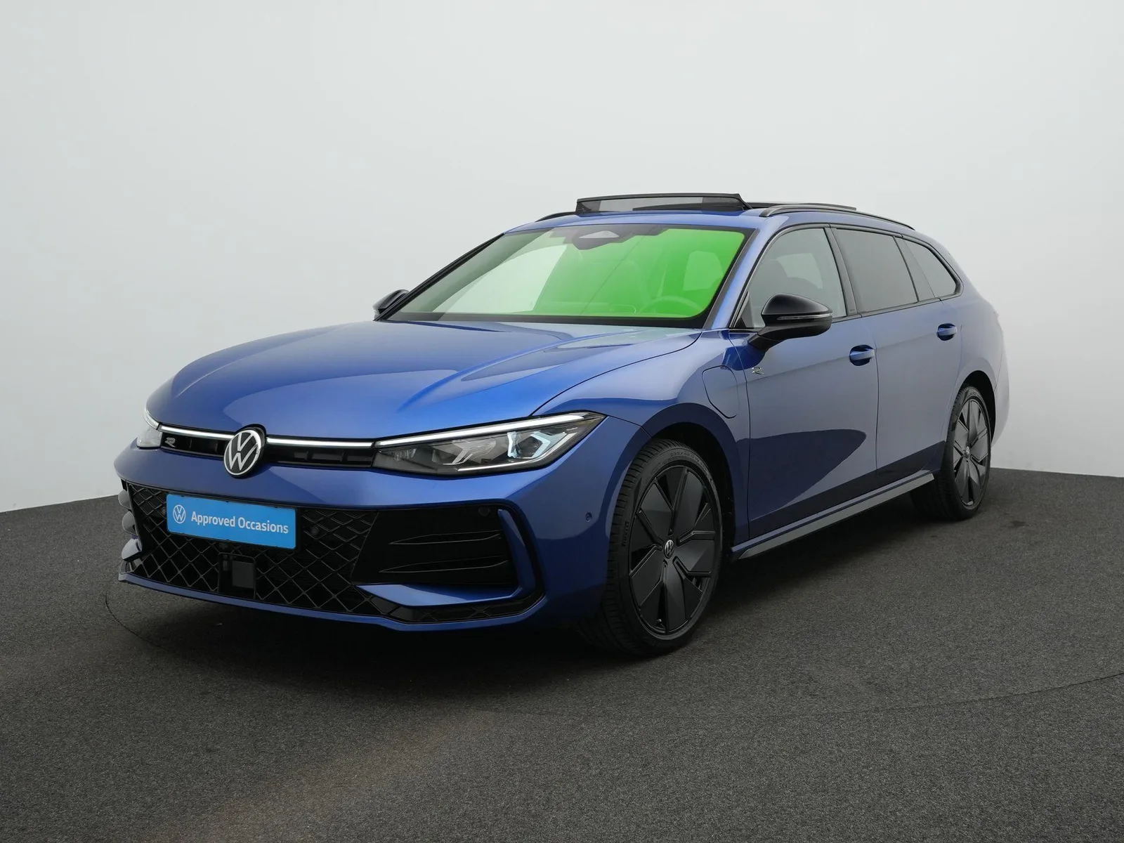 Volkswagen Passat (2025) — foto 1