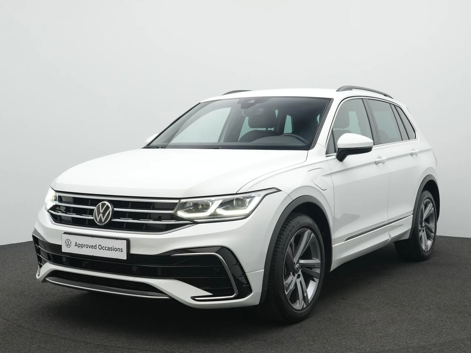 Volkswagen Tiguan (2022) — foto 1