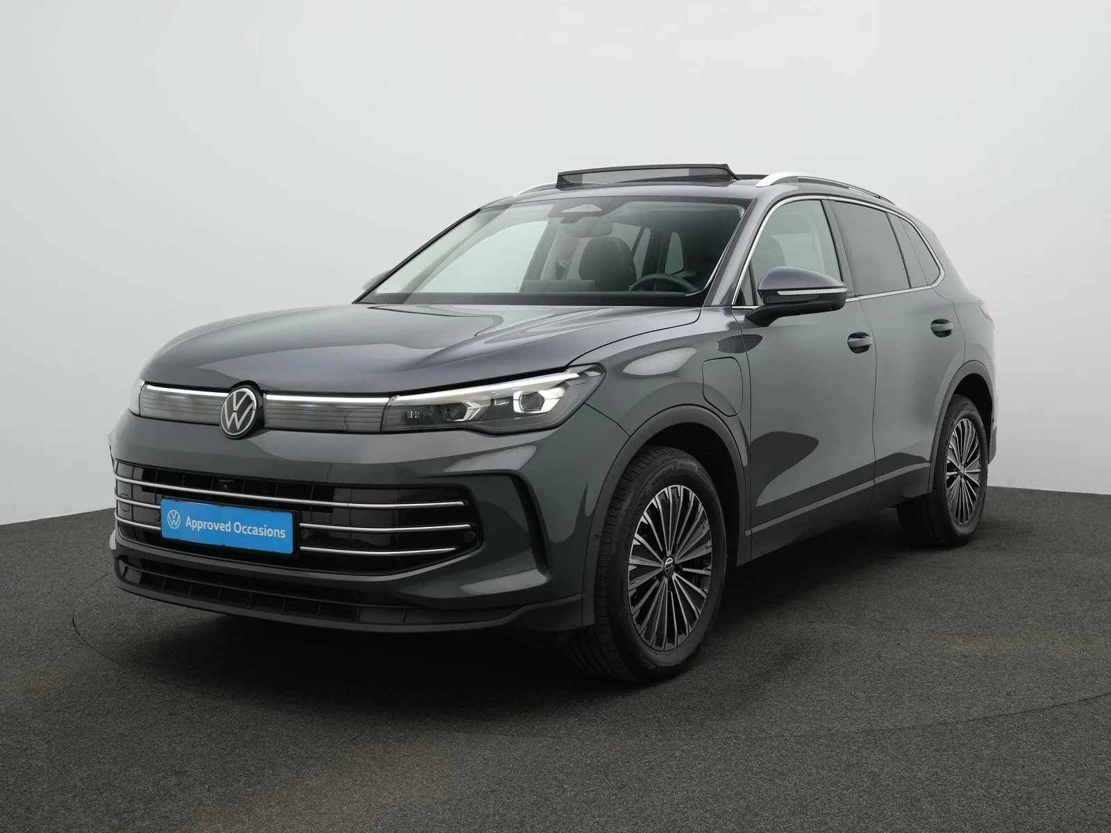 Volkswagen Tiguan (2025) — foto 1