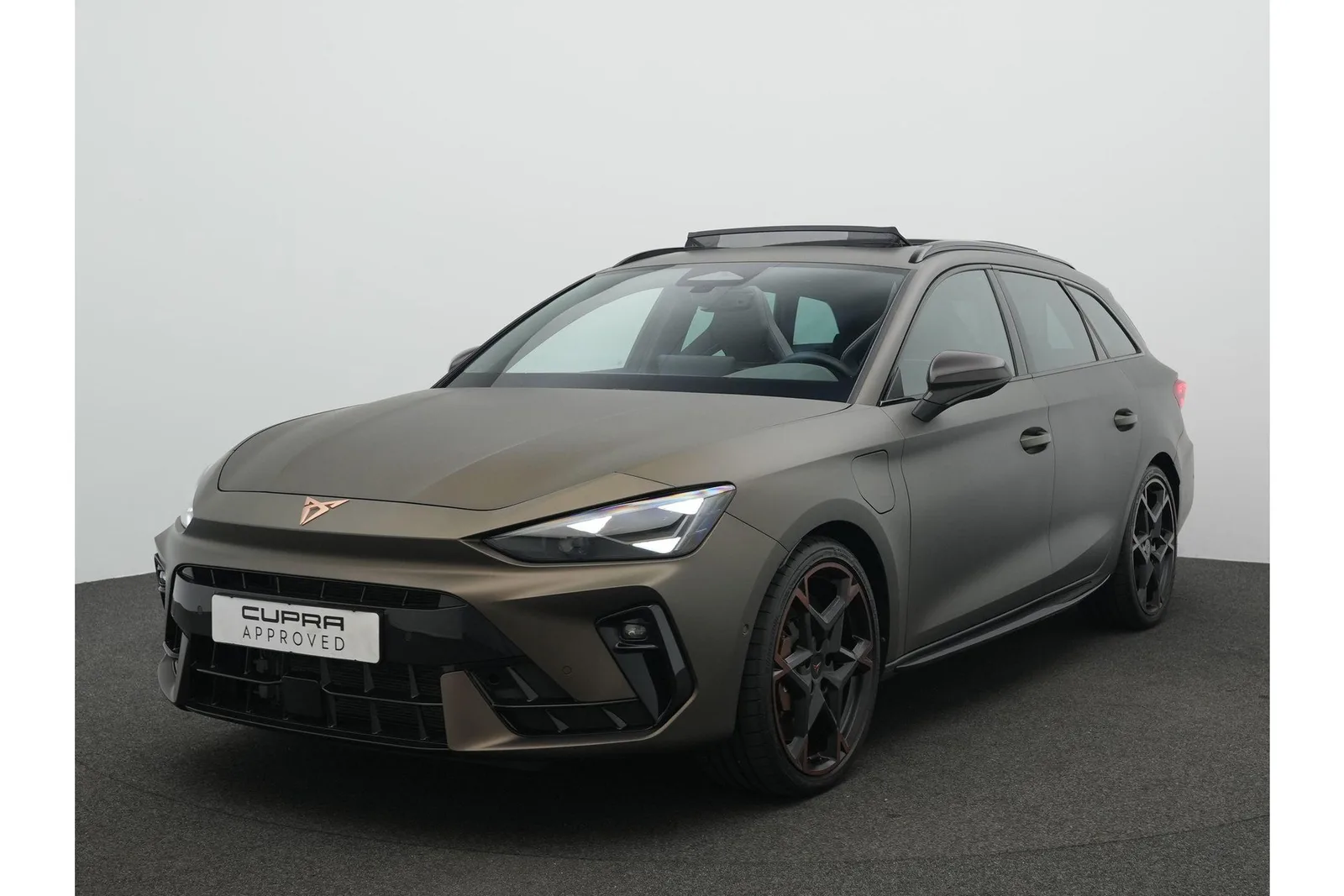 CUPRA Leon Sportstourer (2025) — foto 1