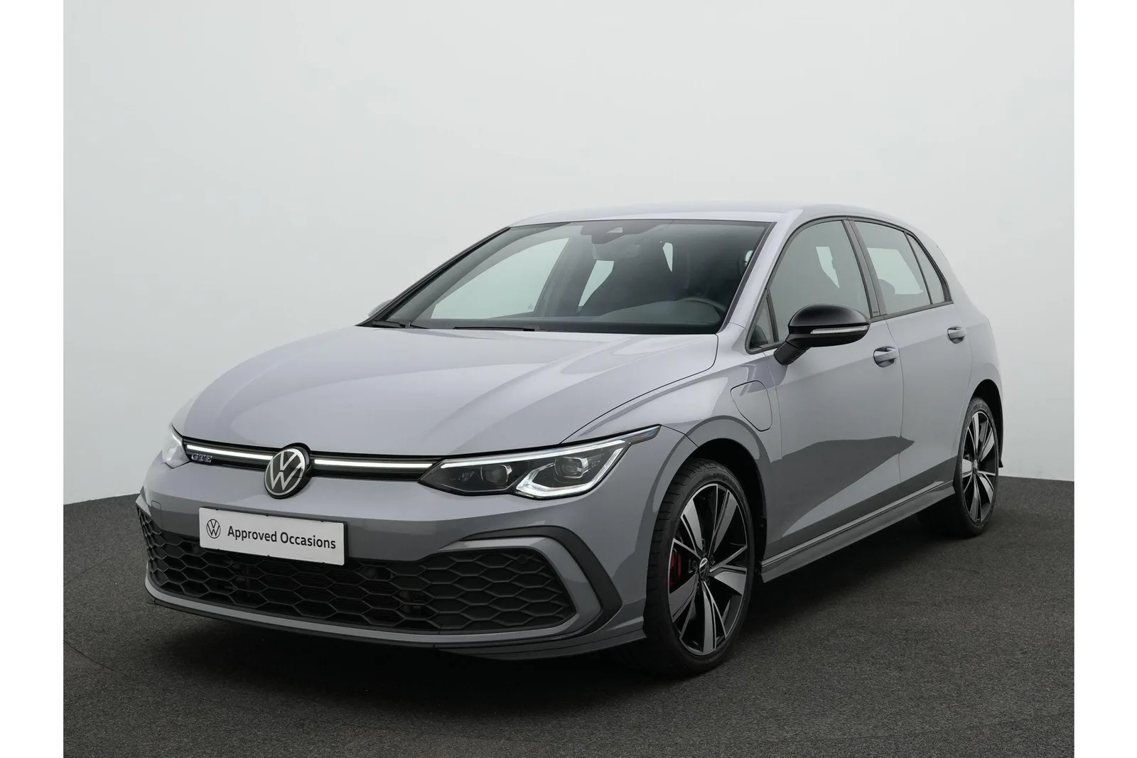 Volkswagen Golf (2023) — foto 1