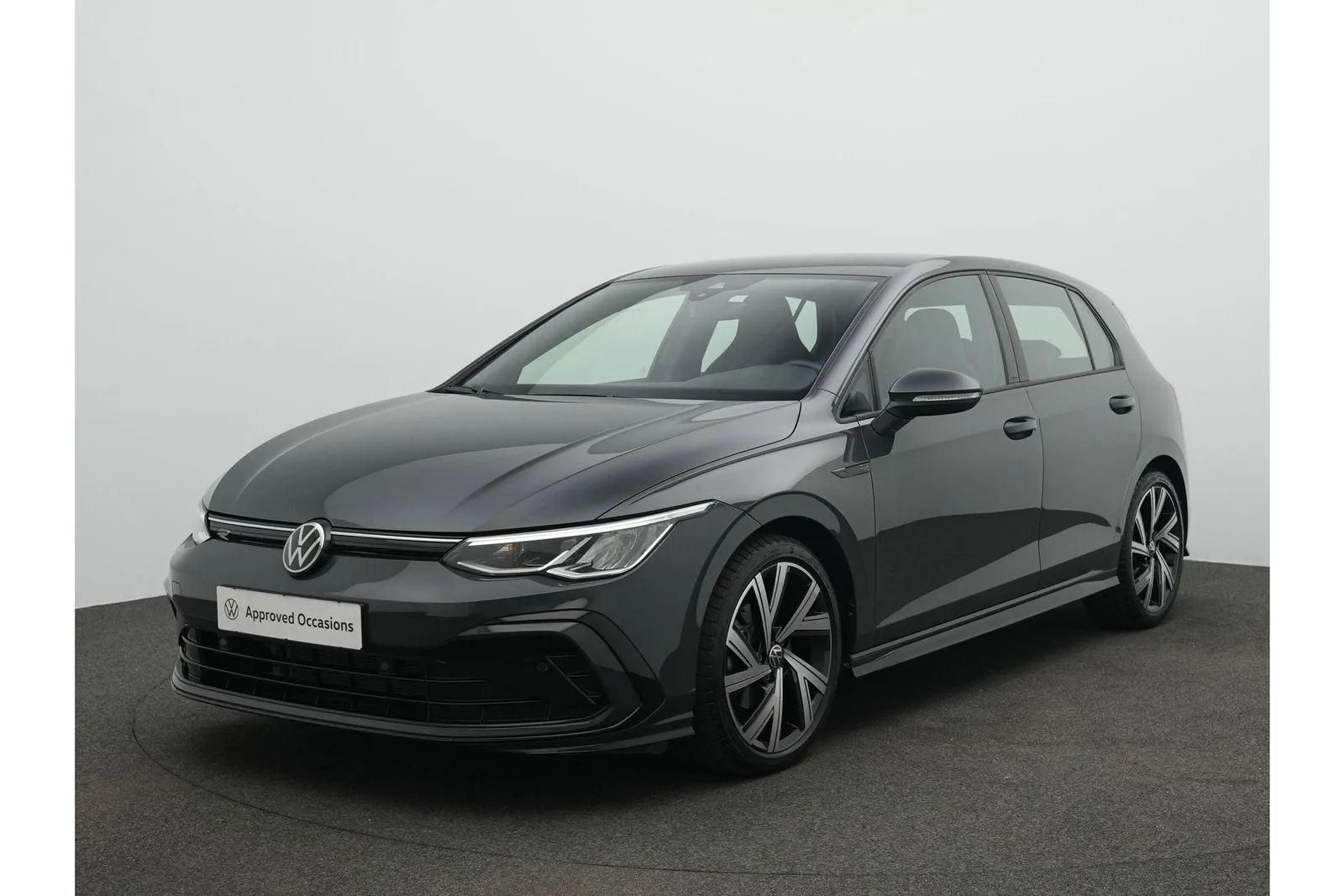 Volkswagen Golf (2024) — foto 1