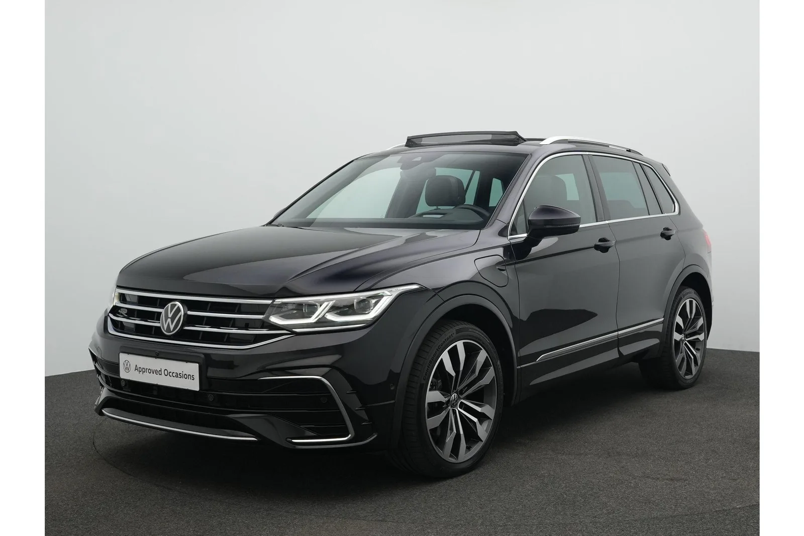 Volkswagen Tiguan (2022) — foto 1