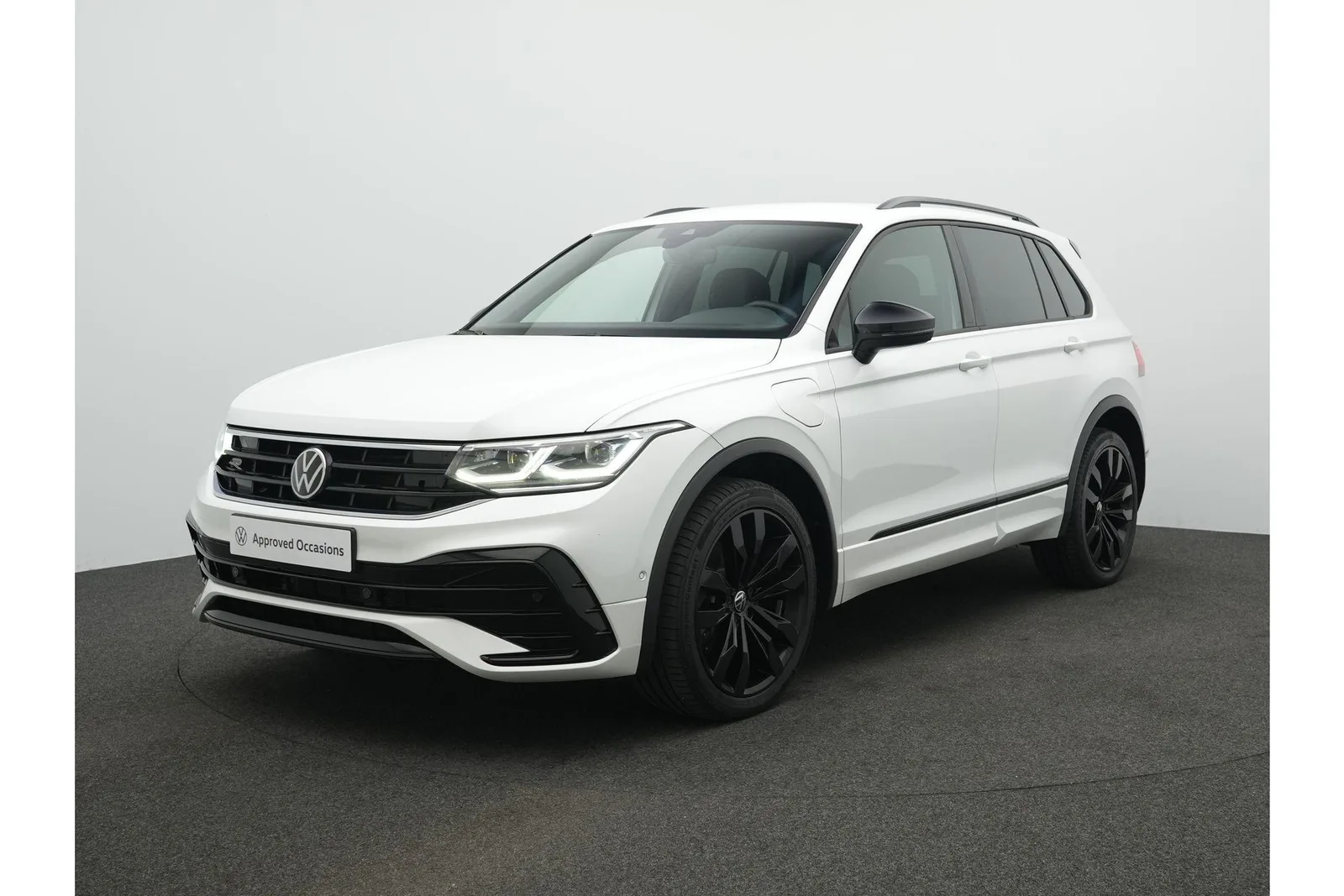 Volkswagen Tiguan (2022) — foto 1