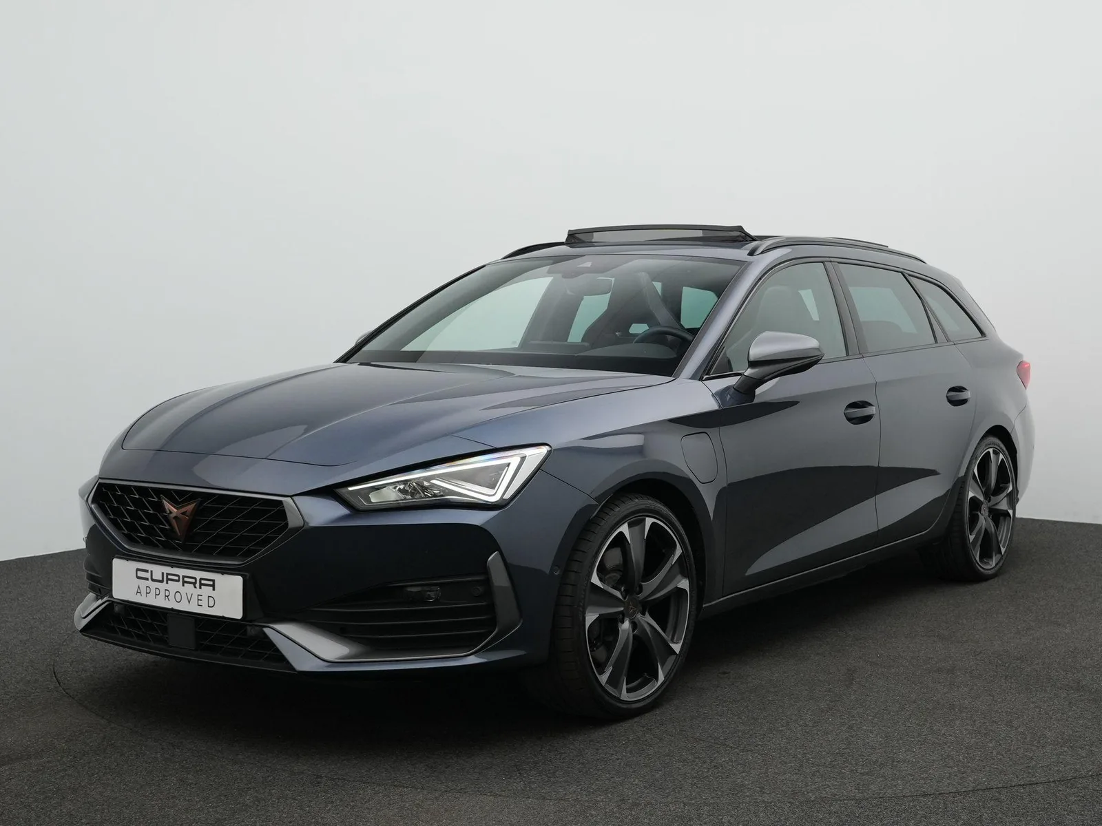 CUPRA Leon Sportstourer (2024) — foto 1