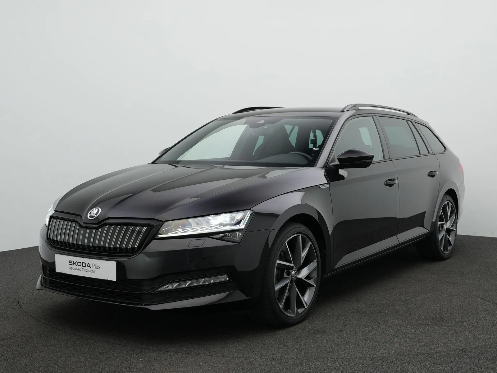 Škoda Superb (2023) — foto 1