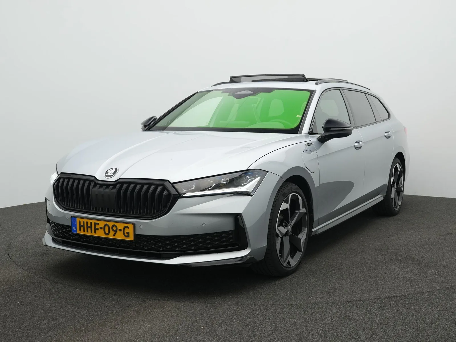 Škoda Superb (2025) — foto 1