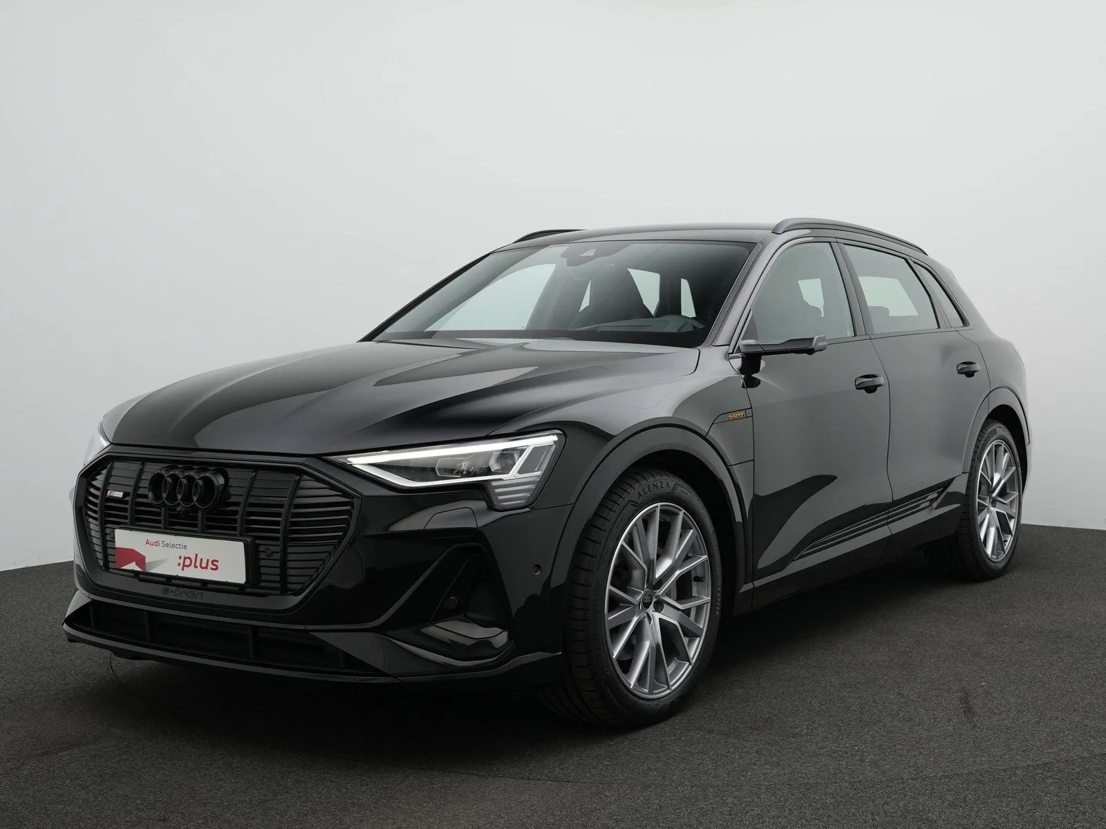 Audi e-tron (2021) — foto 1