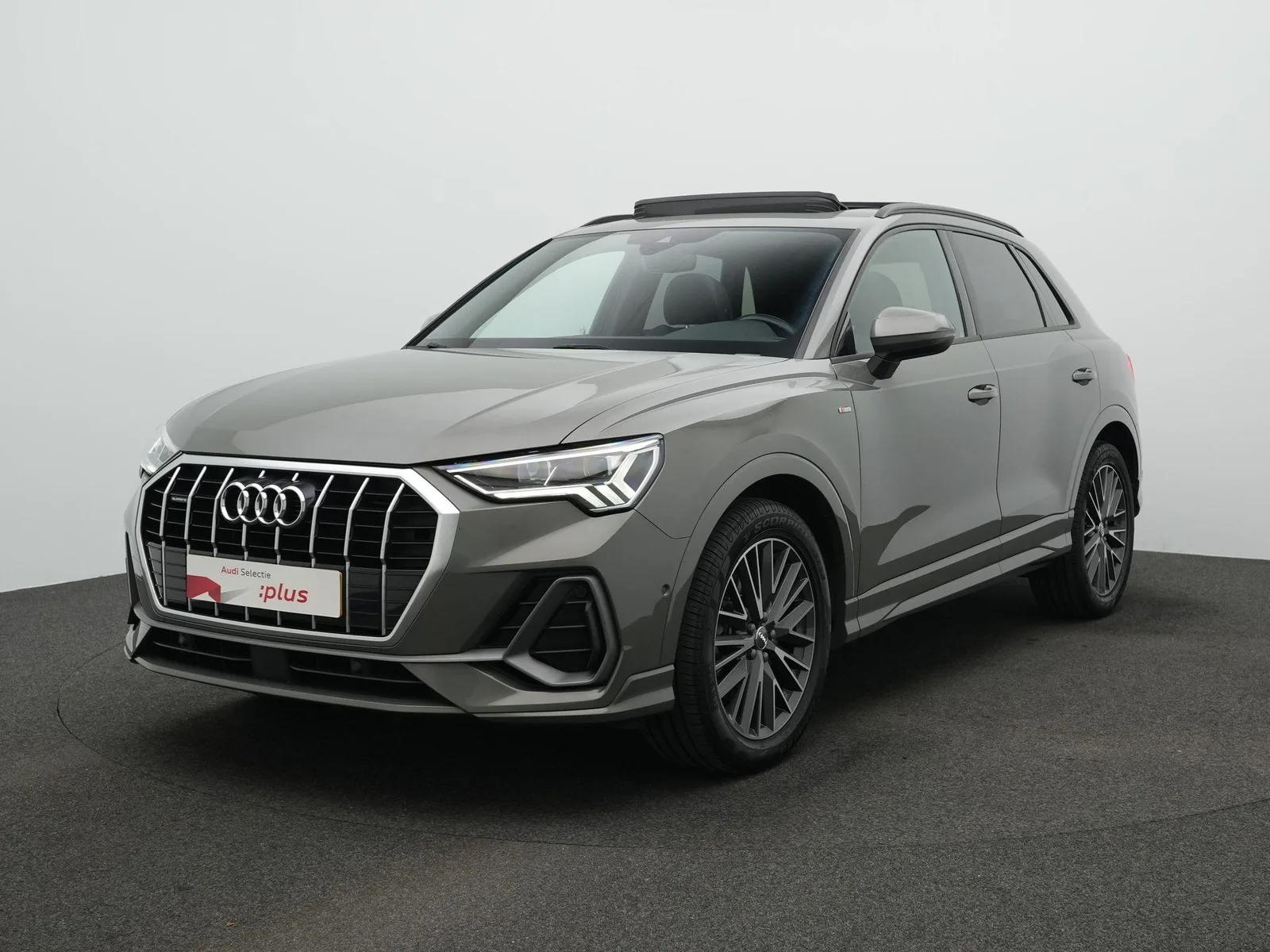 Audi Q3 (2019) — foto 1