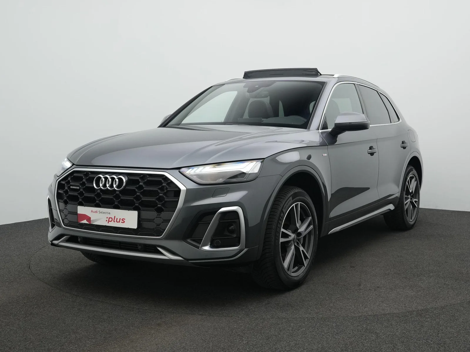Audi Q5 (2024) — foto 1