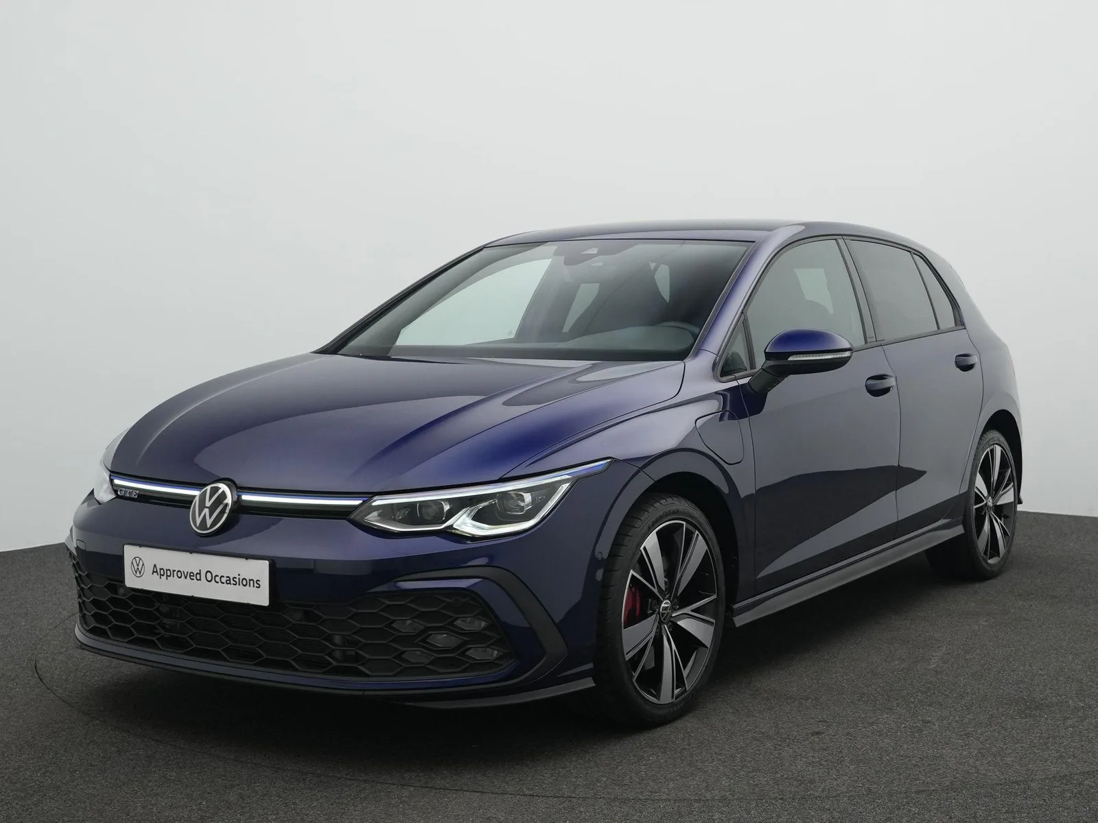 Volkswagen Golf (2021) — foto 1