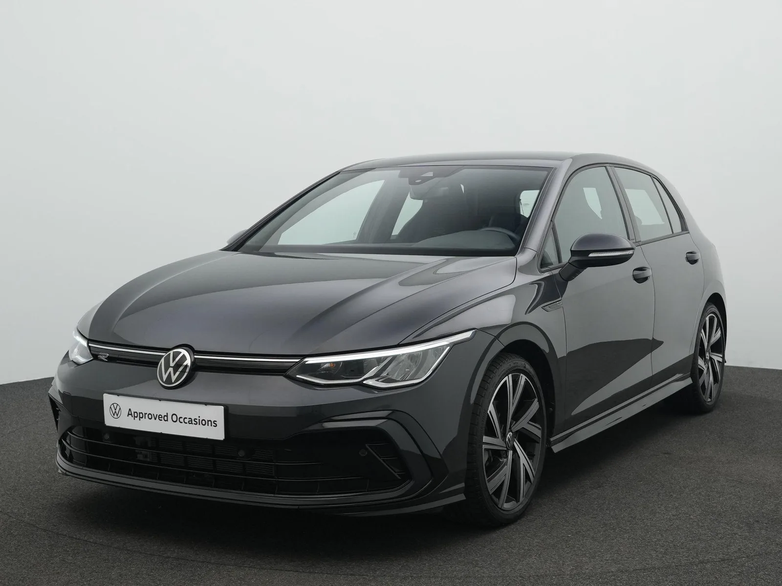 Volkswagen Golf (2024) — foto 1