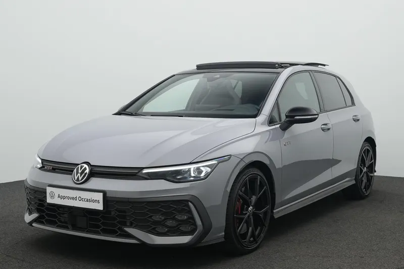Volkswagen Golf (2025)