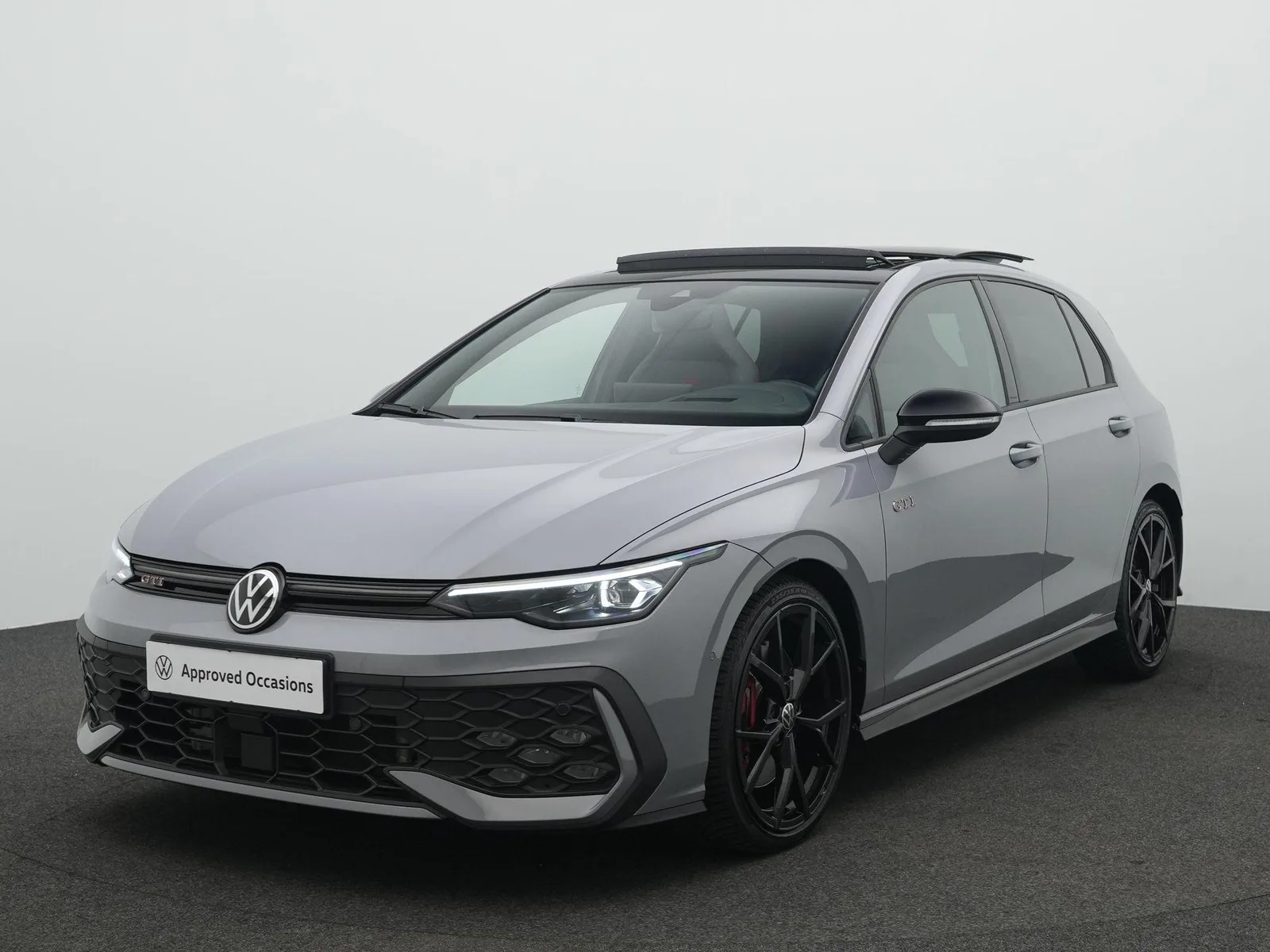 Volkswagen Golf (2025) — foto 1
