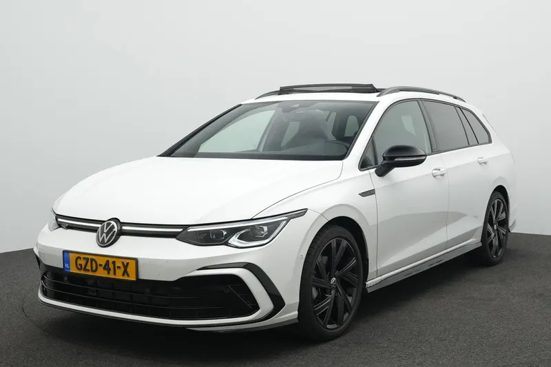 Volkswagen Golf (2024)