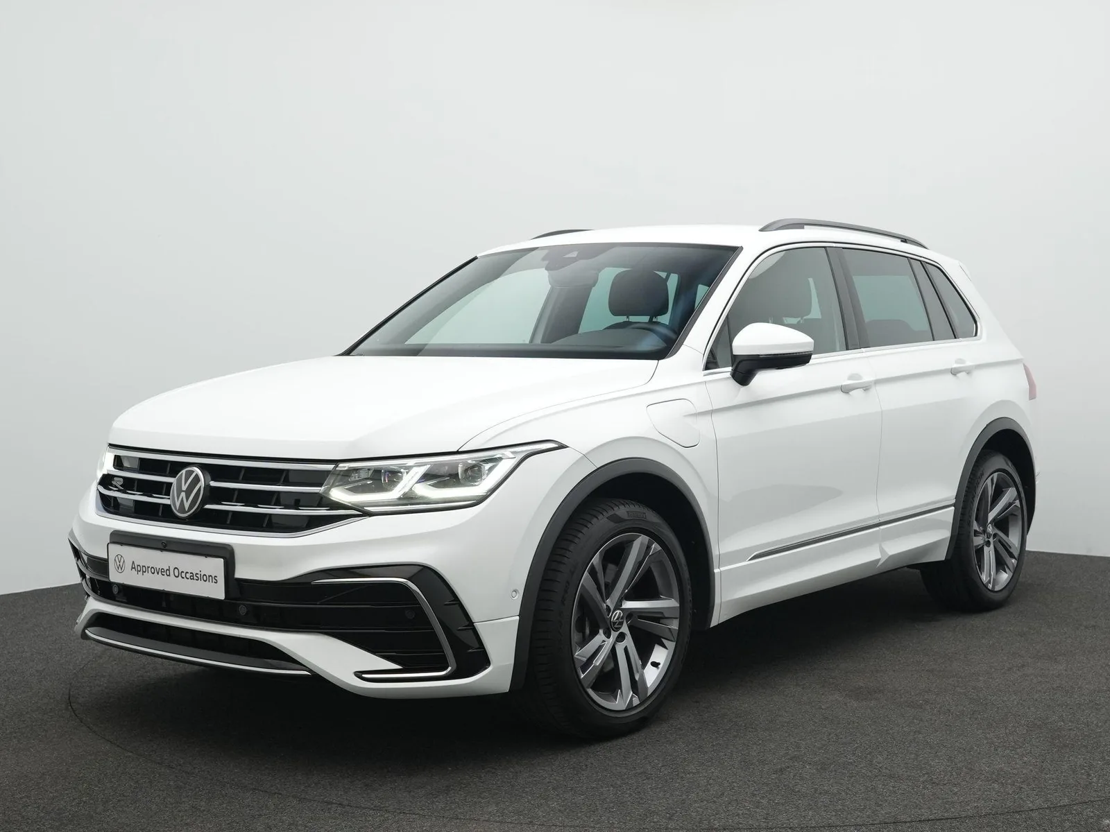 Volkswagen Tiguan (2022) — foto 1