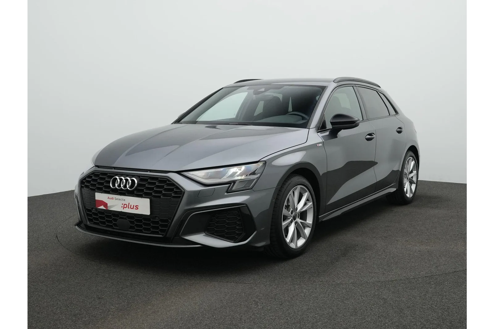 Audi A3 (2023) — foto 1