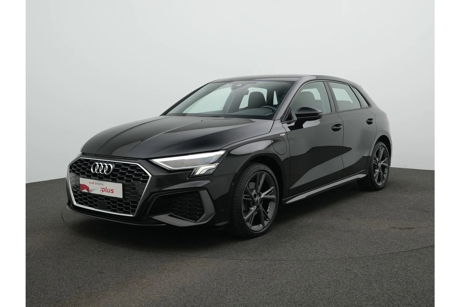 Audi A3 (2022) — foto 1