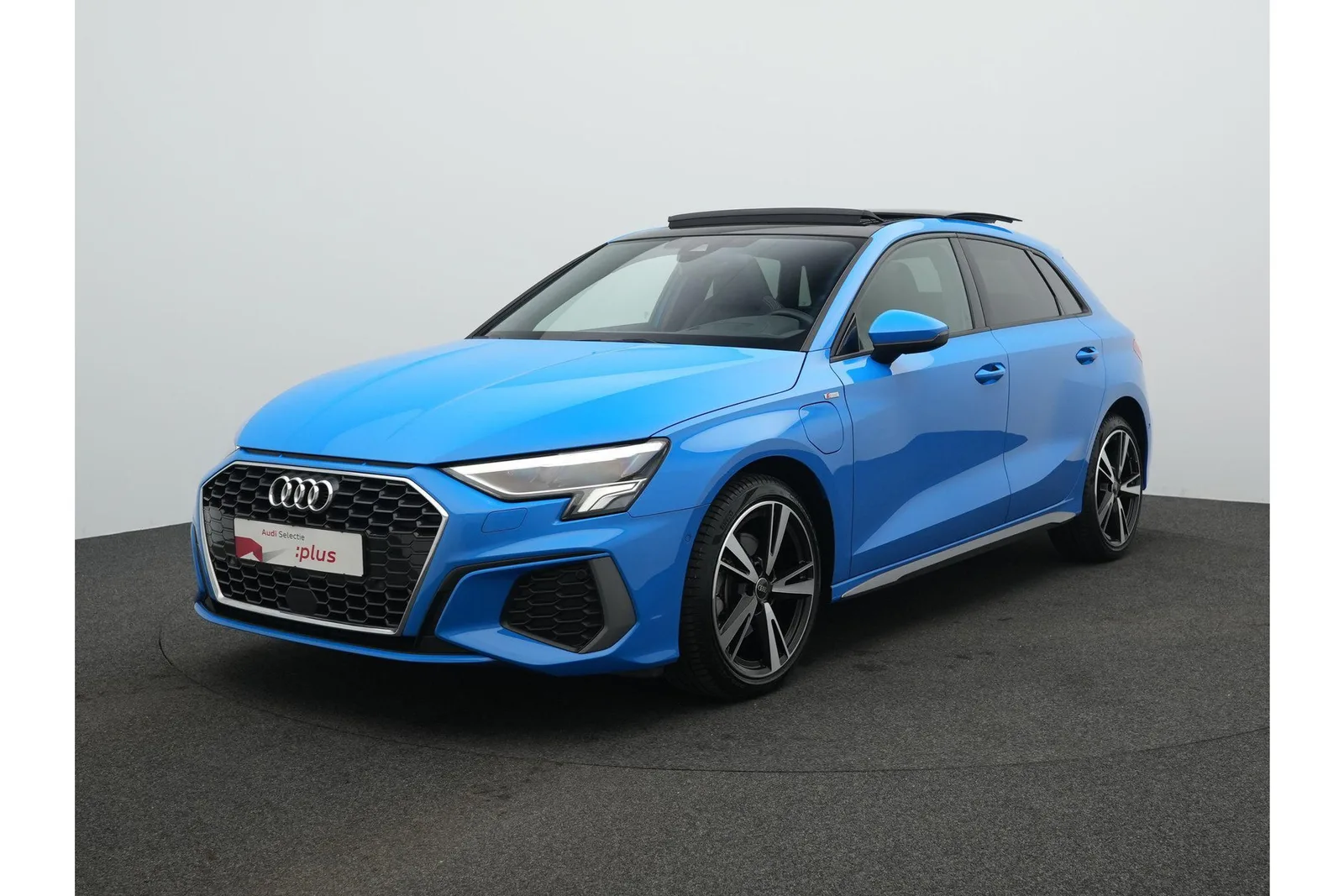 Audi A3 (2023) — foto 1