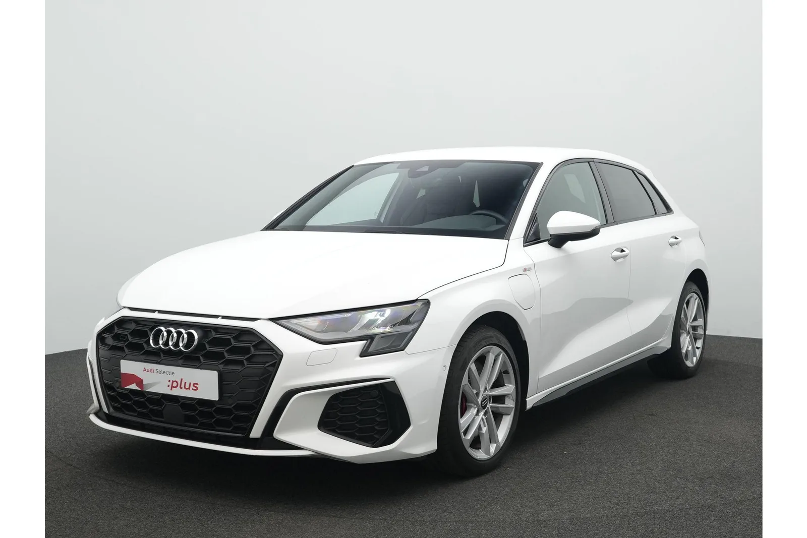 Audi A3 (2022) — foto 1