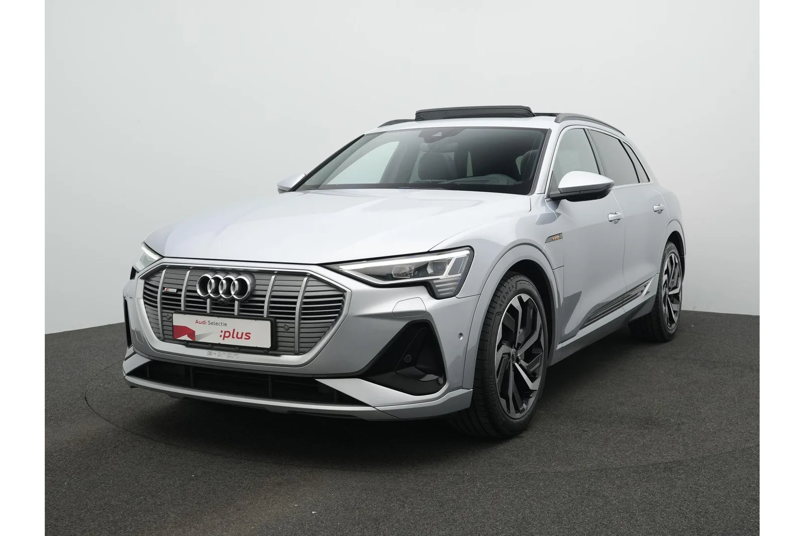 Audi e-tron (2022) — foto 1